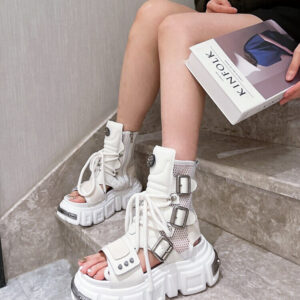 Ins super hot niche hot girl tank thick-soled Martin boots women's shoes dark motorcycle boots straps slim sandals sandals